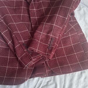 Men's Maroon Grid Pattern Blazer